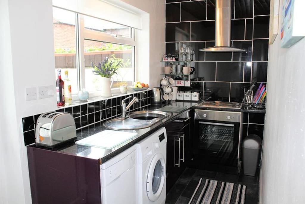 Scoresby Retreat - Whitby Holiday Home Extérieur photo