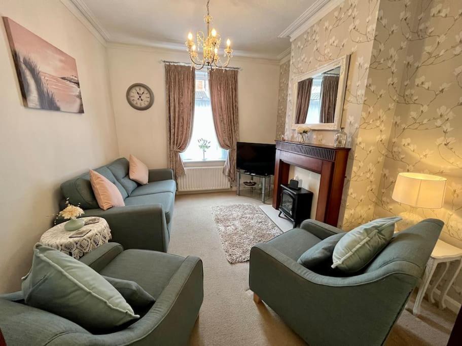 Scoresby Retreat - Whitby Holiday Home Extérieur photo